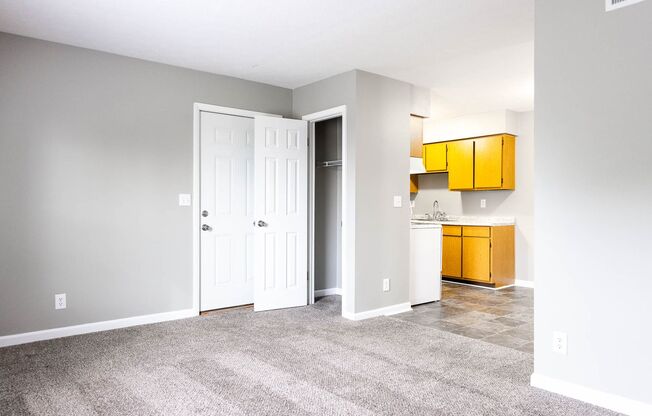 1 bed, 1 bath, 500 sqft, $975, Unit C-28