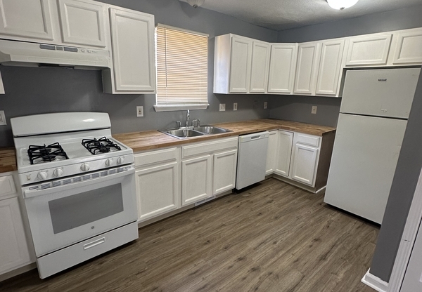 2250 E 69 ST