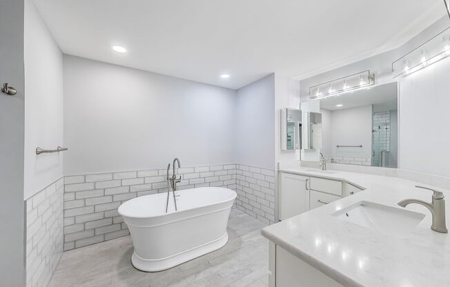 Spectacular 3 Bed + LOFT + 3.5 Bath- Custom Kitchen & Master Retreat w/ Beautiful Updates