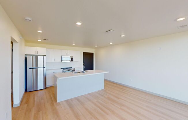 1 bed, 1 bath, 595 sqft, $965, Unit 6004-201