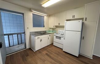 2 beds, 1 bath, 672 sqft, $1,900, Unit 6