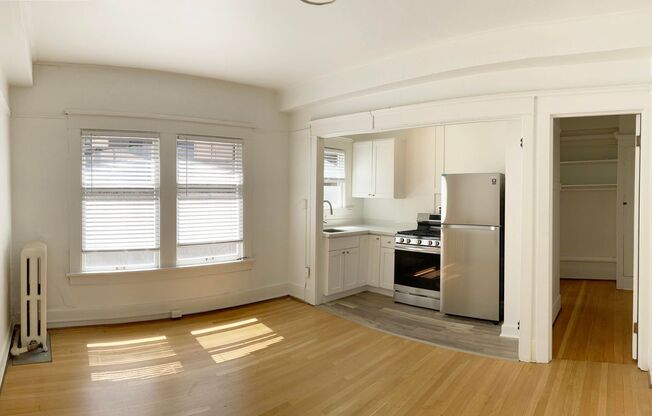 Studio, 1 bath, 335 sqft, $1,385, Unit Unit 311