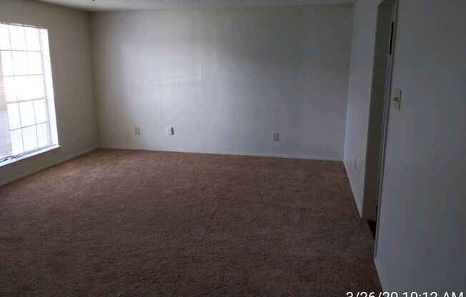 221 Vista Way, Benbrook, TX 76126
