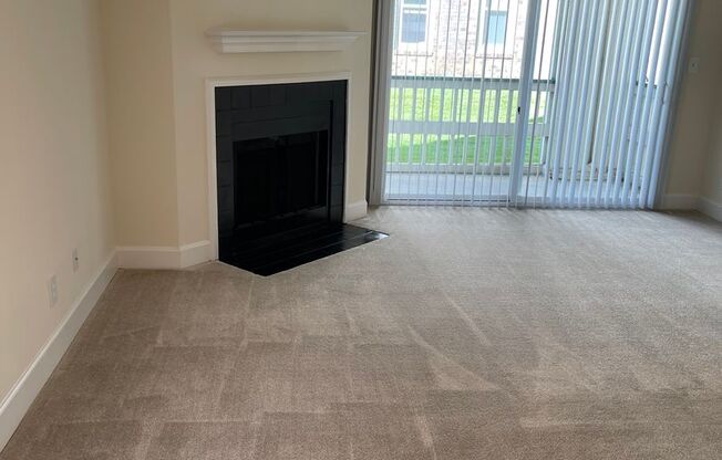 2 beds, 1 bath, 903 sqft, $1,775, Unit 315 #1A