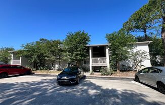 2 beds, 2 baths, $1,300, Unit # 1205