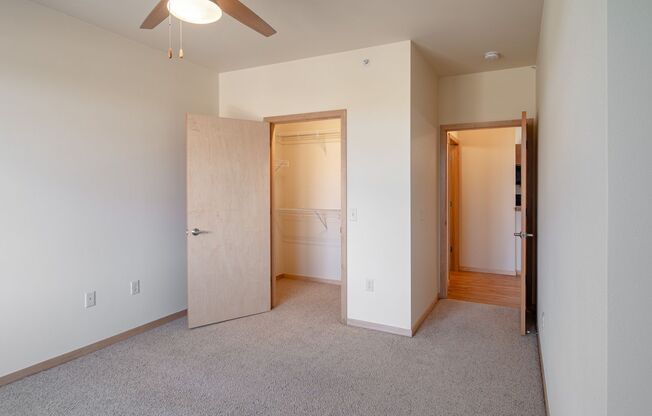 1 bed, 1 bath, 732 sqft, $1,390, Unit 318