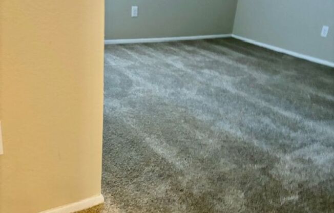 2 beds, 1 bath, 830 sqft, $1,349, Unit 140