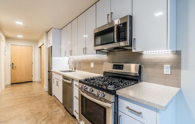 Studio, 1 bath, 287 sqft, $1,325, Unit 103