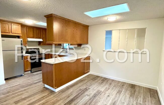 3 beds, 2 baths, $2,495