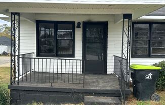 2 beds, 1 bath, $1,000