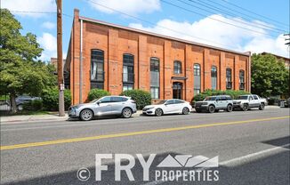 Spacious 1 bedroom Main Floor Condo in RiNo