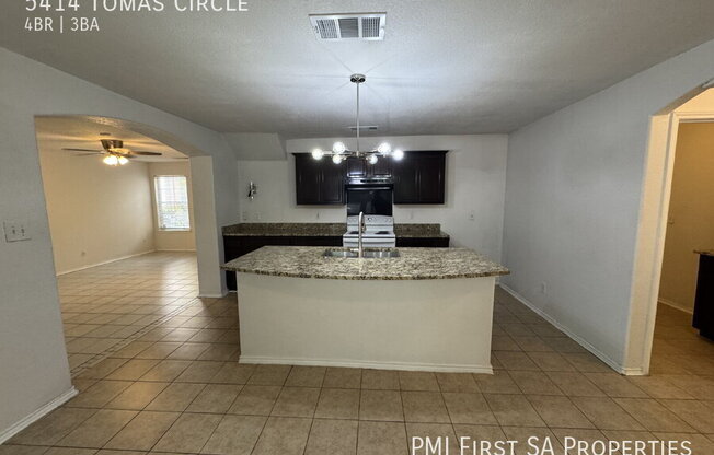 5414 TOMAS CIR