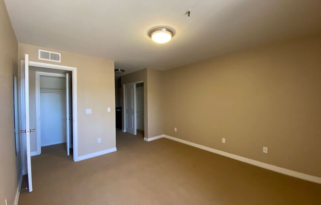 2 beds, 2 baths, $1,395, Unit APARTMENT 222