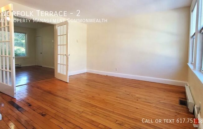 2 NORFOLK TERRACE