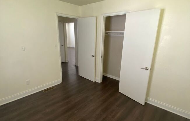 3 beds, 1 bath, $1,550