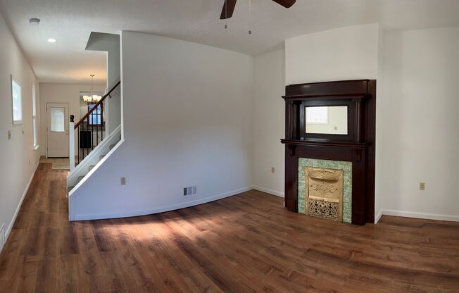 Newly Remodeled 2 Bedroom House