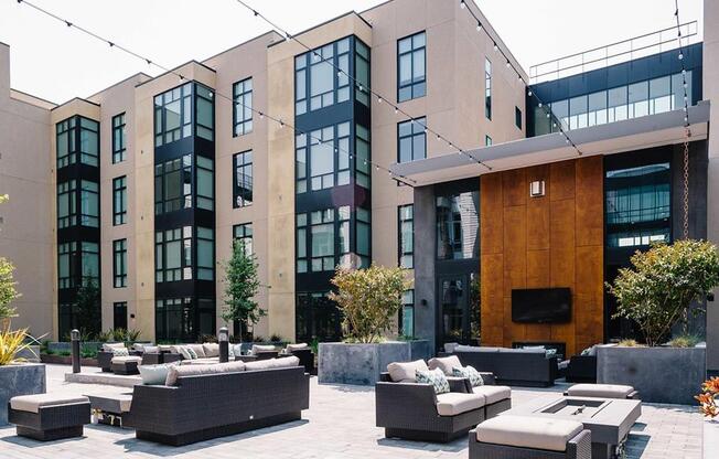 Outdoor lounge