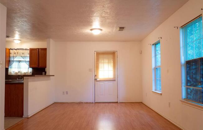 5706 TUSKEGEE ST