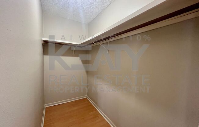 1 bed, 1 bath, 800 sqft, $600, Unit D