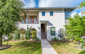 112 Lindell Pl Unit 2201