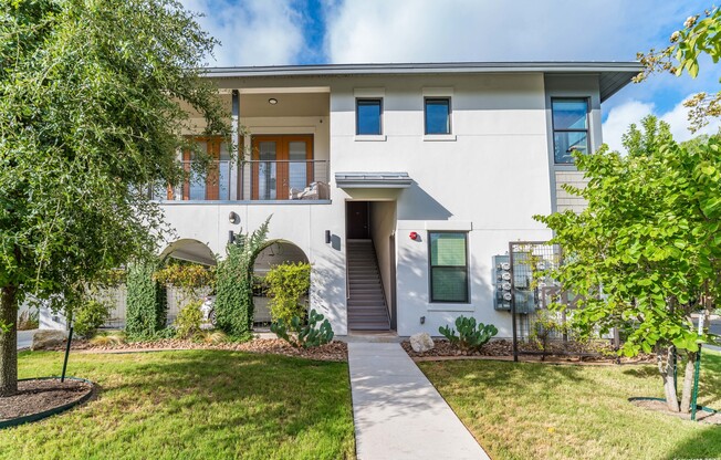 112 Lindell Pl Unit 2201