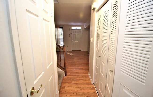 Beautiful 2bd/2ba Historic Butcher's Hill w/ CAC and W/D! --Available 7/15!