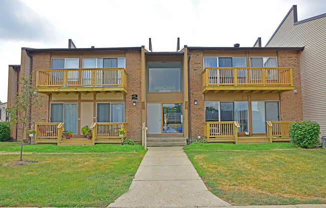 Defined Walking Paths to Homes at Grand Bend Club, Michigan