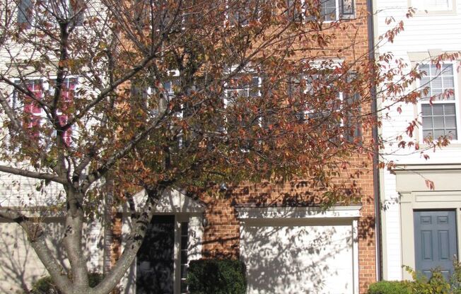 Townhouse In Sterling