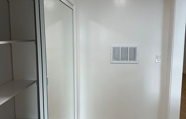 Studio, 1 bath, 620 sqft, $1,995, Unit 331