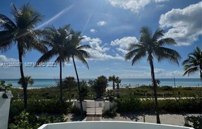 2 beds, 2 baths, 1,030 sqft, $4,000, Unit 5161 Collins Ave appt 1711