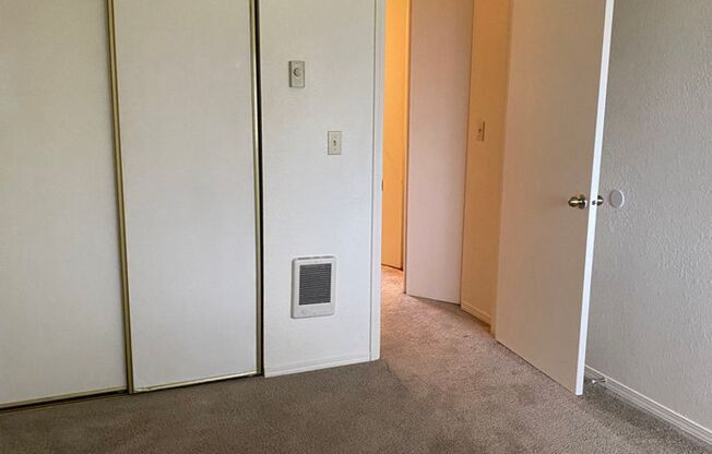 2 beds, 1 bath, 803 sqft, $1,468, Unit CMV 12223 - 204