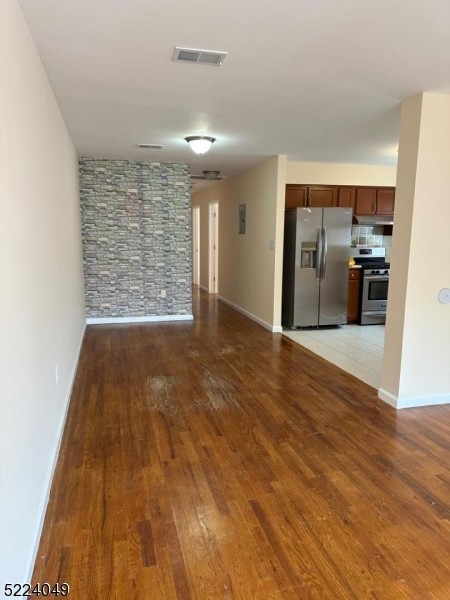 111 HIGHLAND AVE