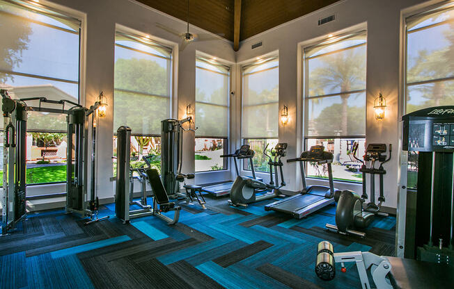 Apartments near Phoenix with Fitness Center and Gym
