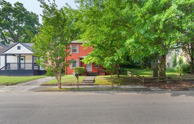 Spacious 3bd/2ba On Quiet Street Minutes From Atlanta BeltLine and I-20/75/85!