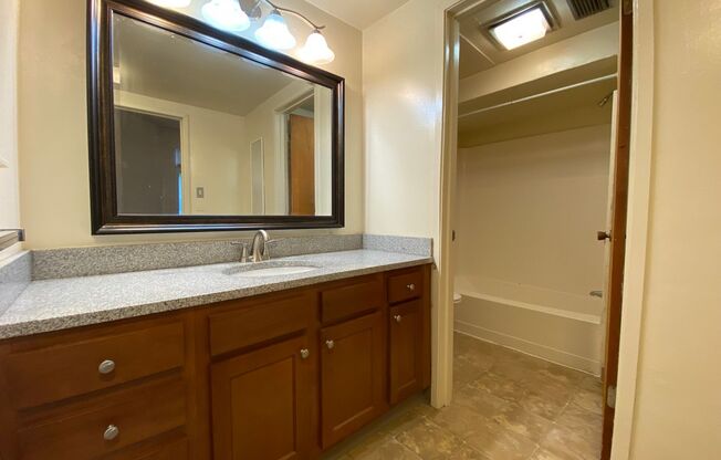 2 beds, 1 bath, $1,505, Unit 344011