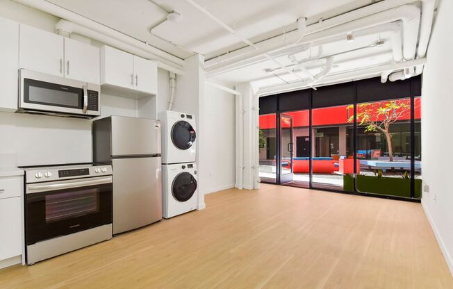 Studio, 1 bath, 409 sqft, $1,795, Unit 1011