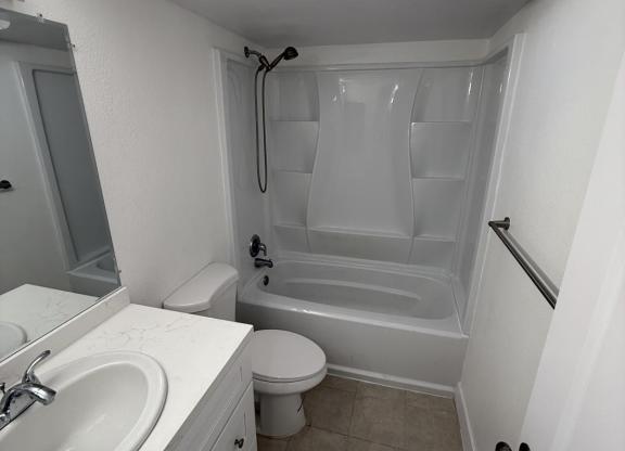 131 N RICHMONT DR