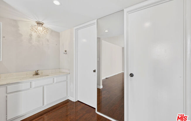 2 beds, 2 baths, 1,352 sqft, $4,895, Unit 1514