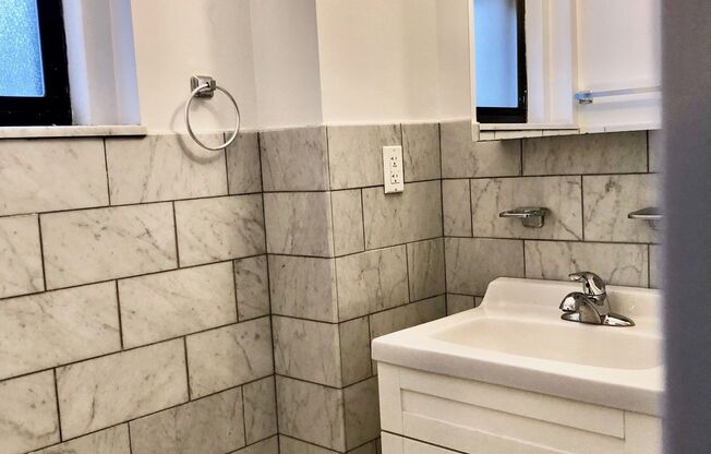 1 bed, 1 bath, 850 sqft, $4,825, Unit 2N