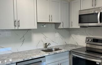 GWYNEDD CLUB 1BR CONDO AVAIL. IMMEDIATELY!
