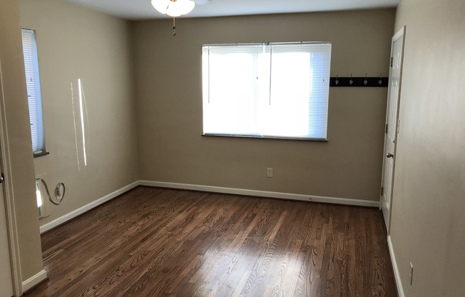 1 bed, 1 bath, 500 sqft, $775