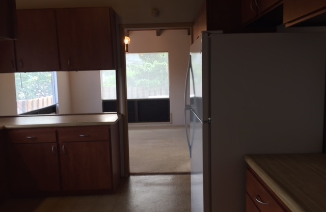 3 beds, 2 baths, $4,000