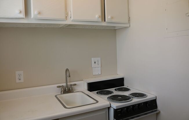 Studio, 1 bath, 600 sqft, $720, Unit 4651-9