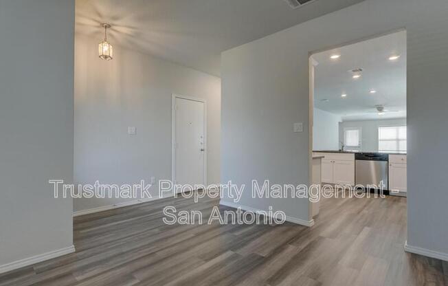242 HOLLAND PARK