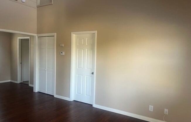 1 bed, 1 bath, $2,275, Unit 208 Grand Avenue