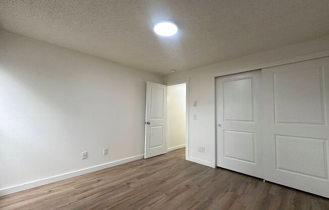 1 bed, 1 bath, 560 sqft, $1,127, Unit 6