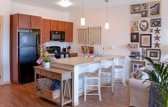 1 bed, 1 bath, 593 sqft, $1,135, Unit 434