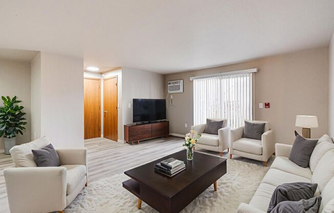 1 bed, 1 bath, 800 sqft, $1,099, Unit D5