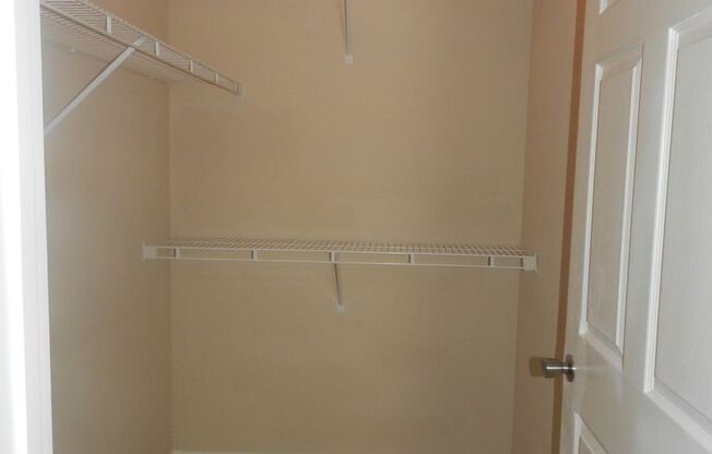 2 beds, 2 baths, 985 sqft, $1,305, Unit 1204