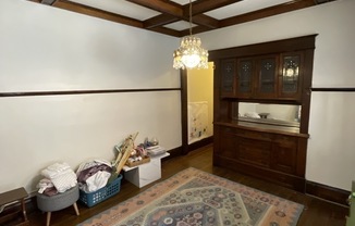 585 HOLLY AVE